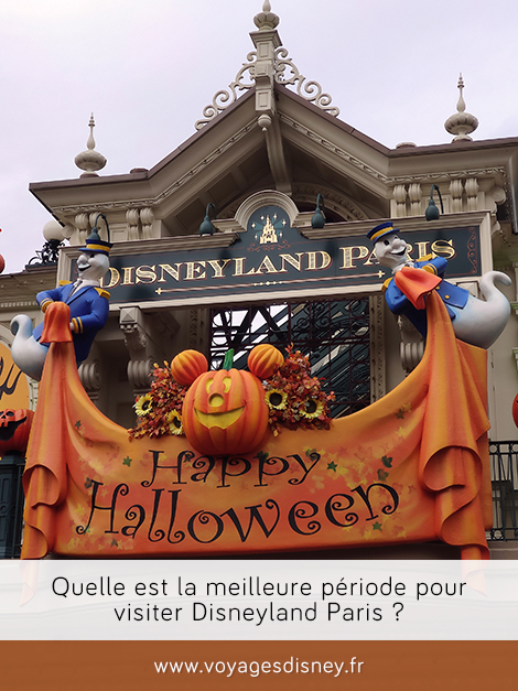 Article VoyagesDisney.fr : Quelle est la meilleure période pour visiter Disneyland Paris ? (Disneyland Paris, décorations Halloween, Main Street Station)